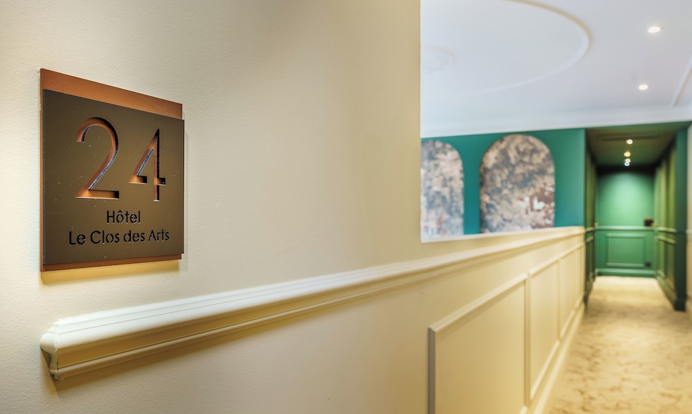 HOTEL ARTS ET TERROIRS 5/50