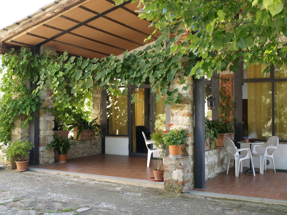 Fattoria Di Poggiopiano 43/50