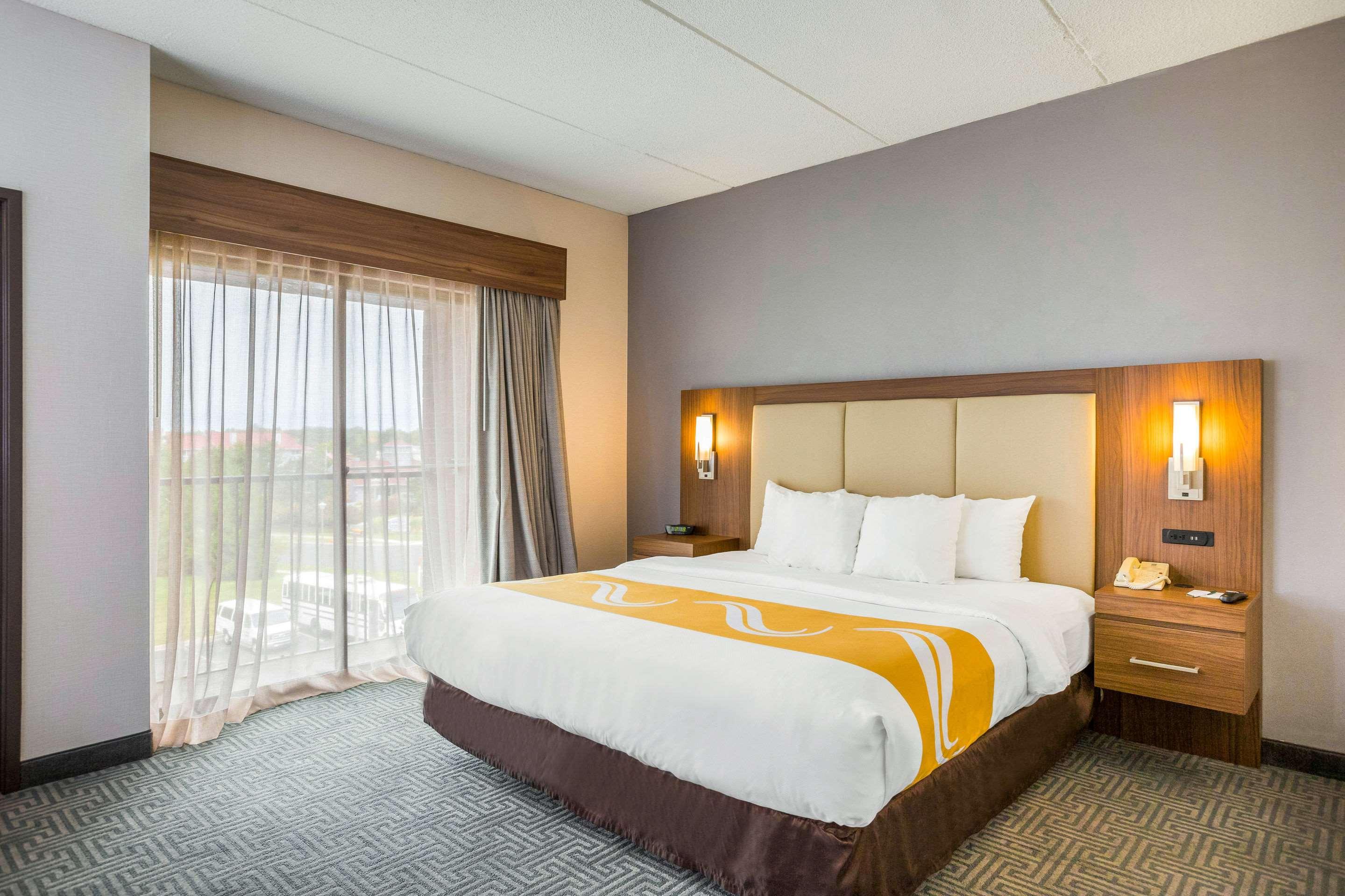 Upgrade, Suite, King Bed