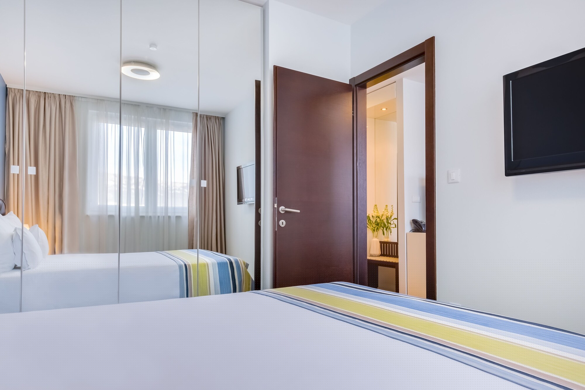 1 BEDROOM, COMFORT, APARTMENT, DOUBLE BED, SOFA