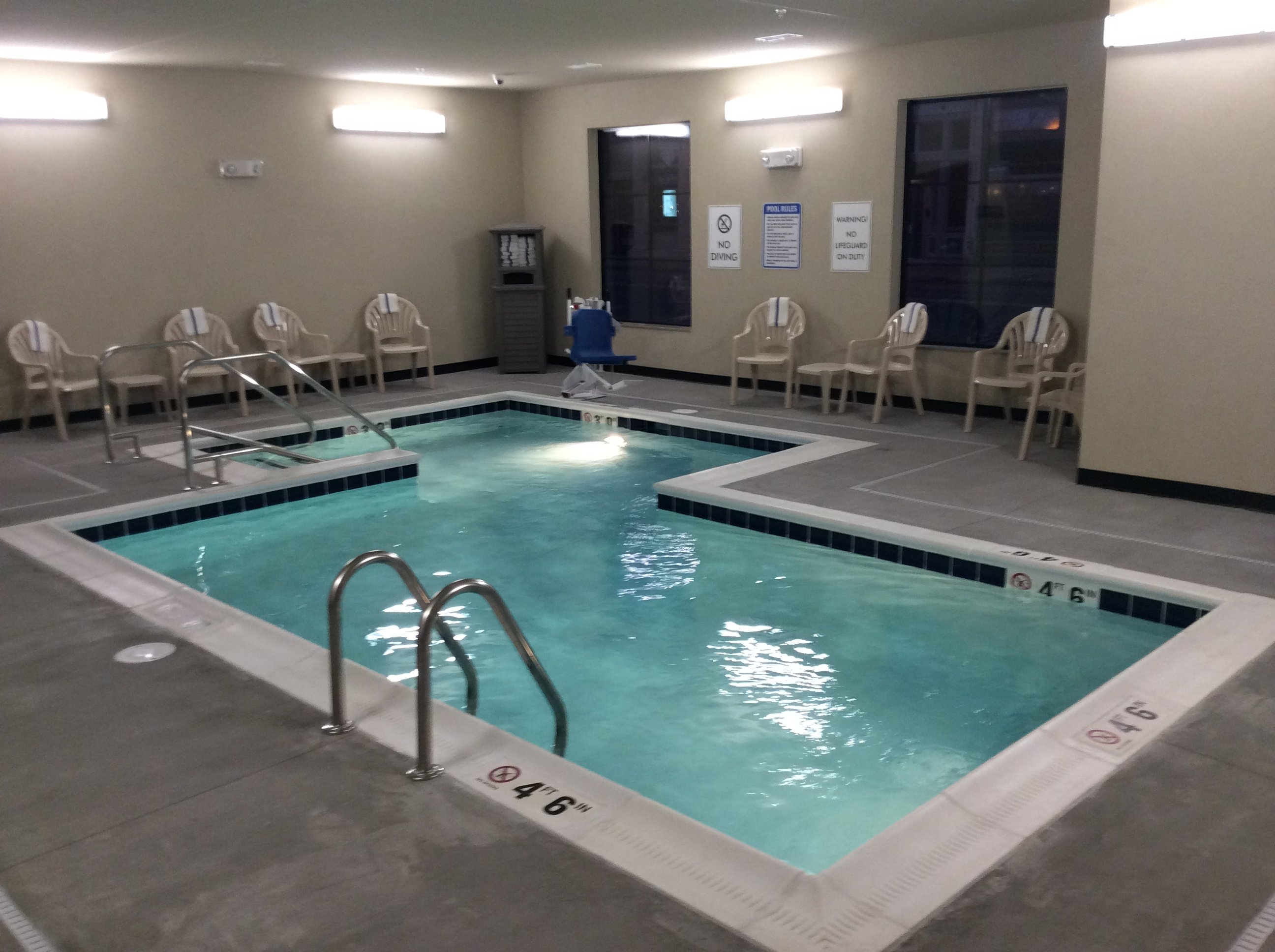 Cobblestone Hotel & Suites - Chippewa Falls 16/49