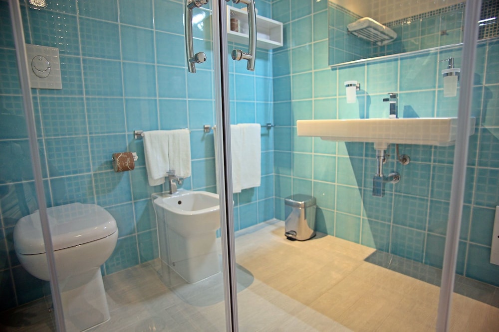 Regina Simius Hotel 45/50