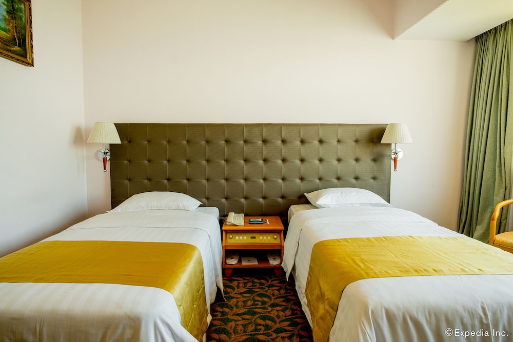Hanoi Hotel 33/69