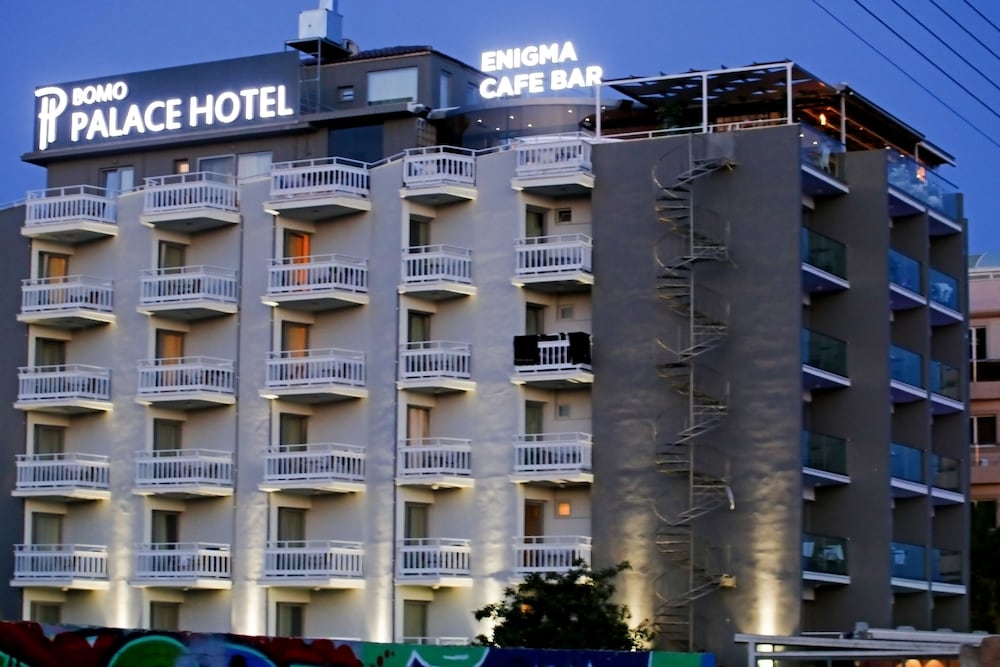 Palace Hotel 6/88