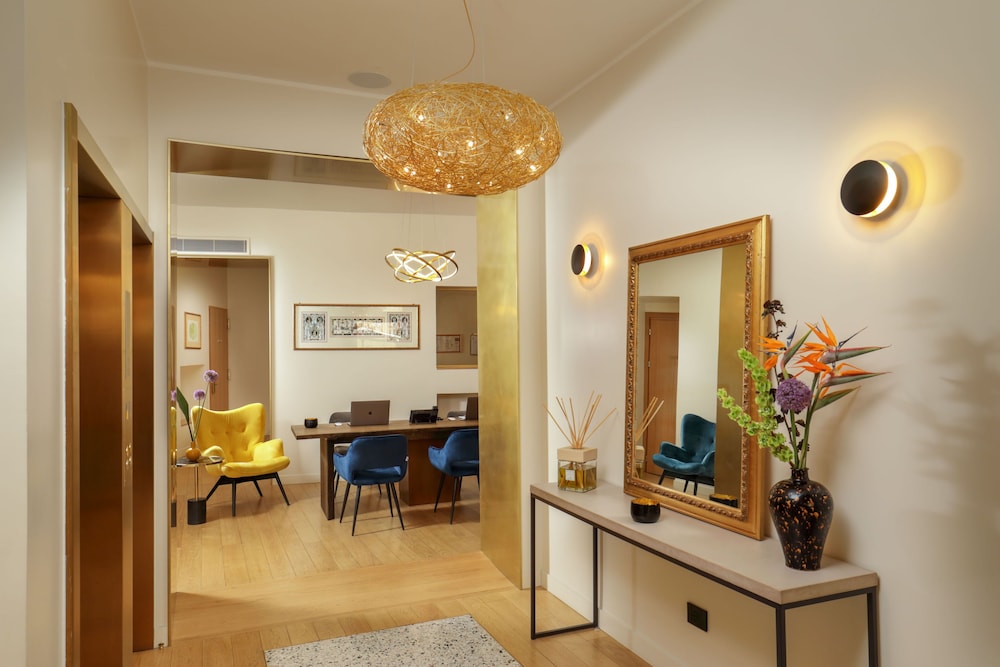 9 Hotel Cesari 59/85