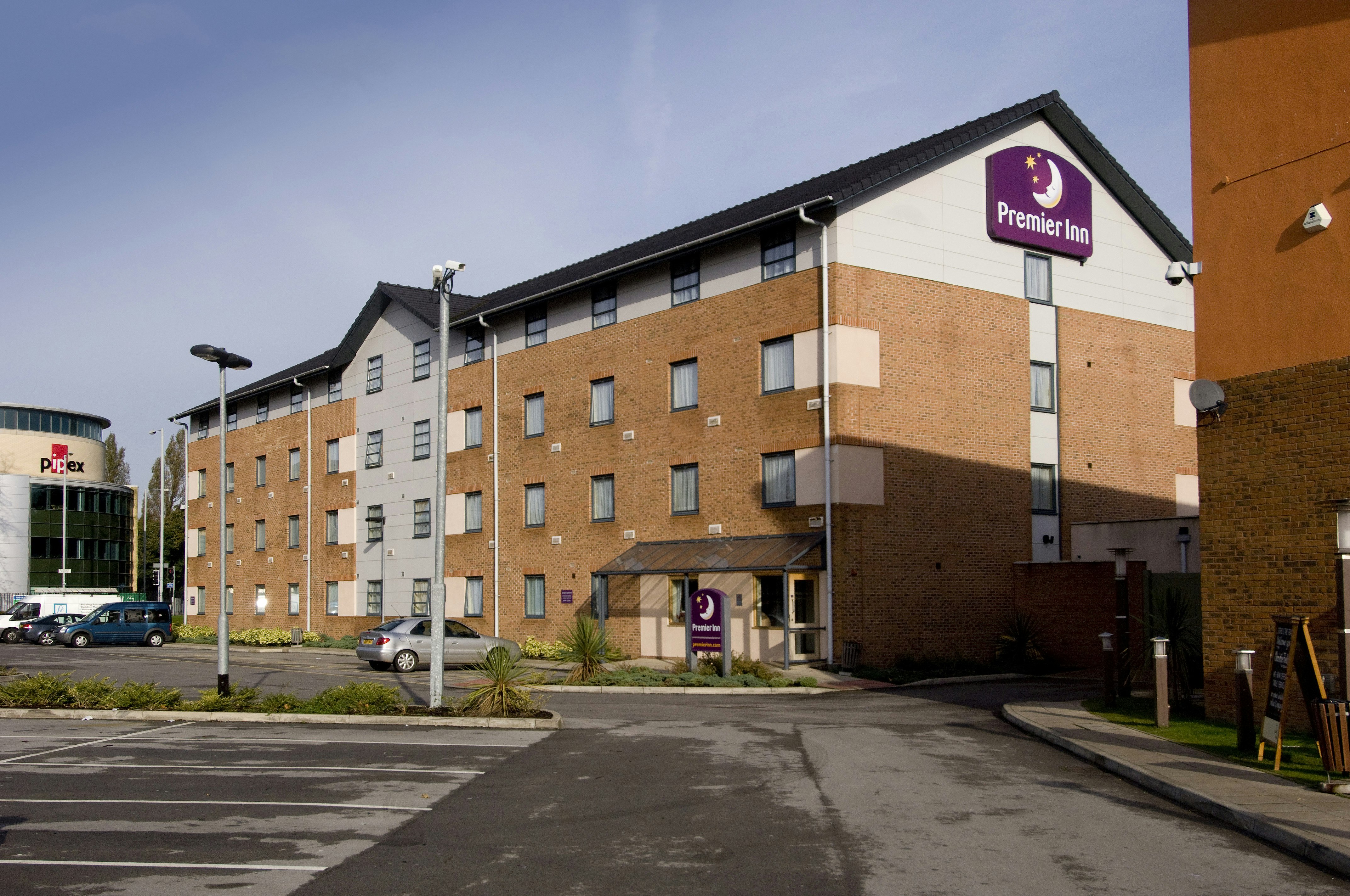 Premier Inn Manchester West Didsbury 21/26