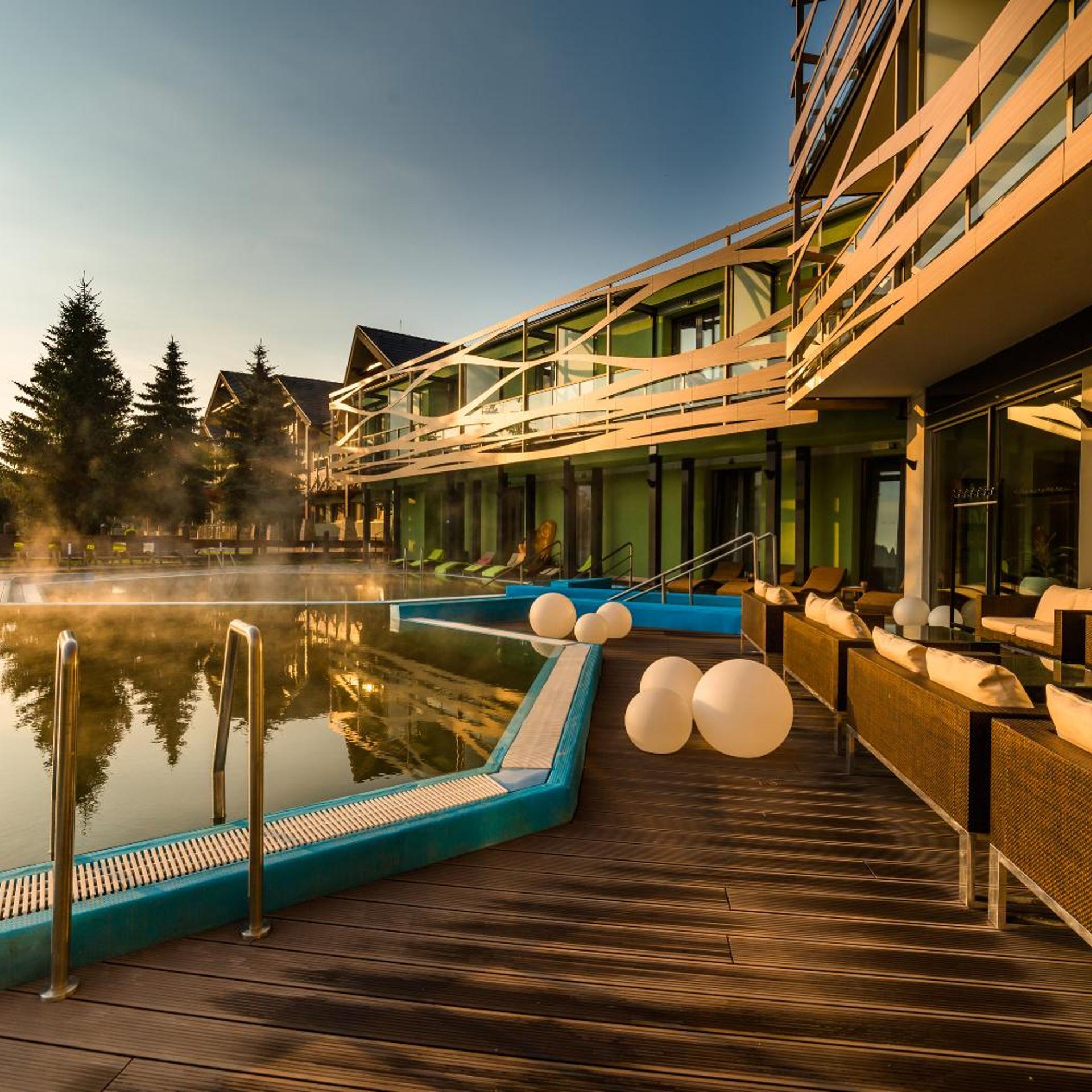 Galeria Hotel Thermal Besenova 27/51