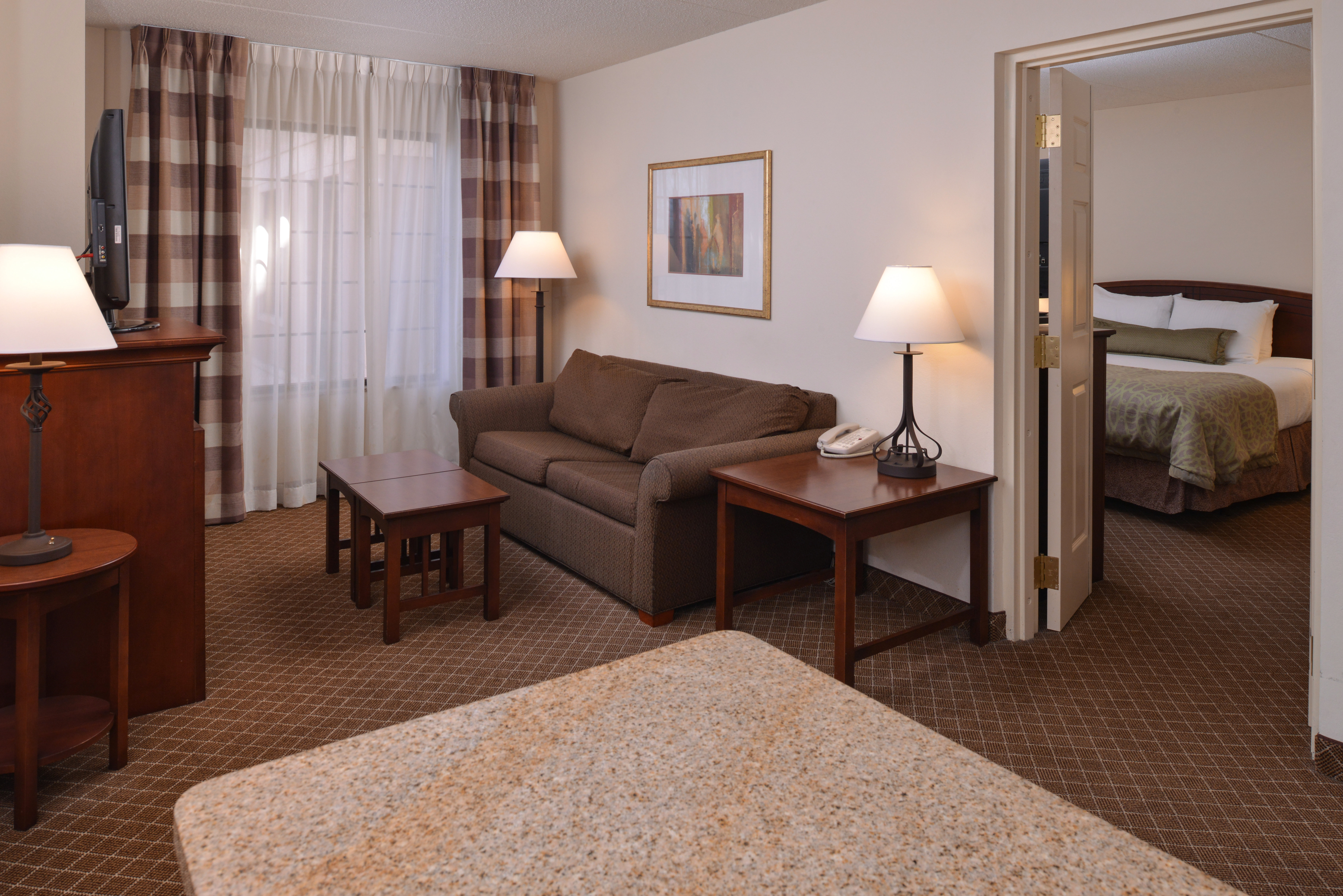 Staybridge Suites Indianapolis Airport 46/70