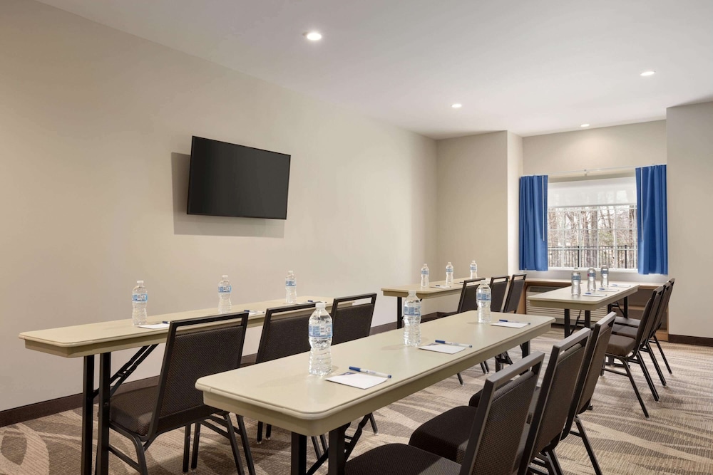 Microtel Inn Suites By Wyndham Gambrills 35/50
