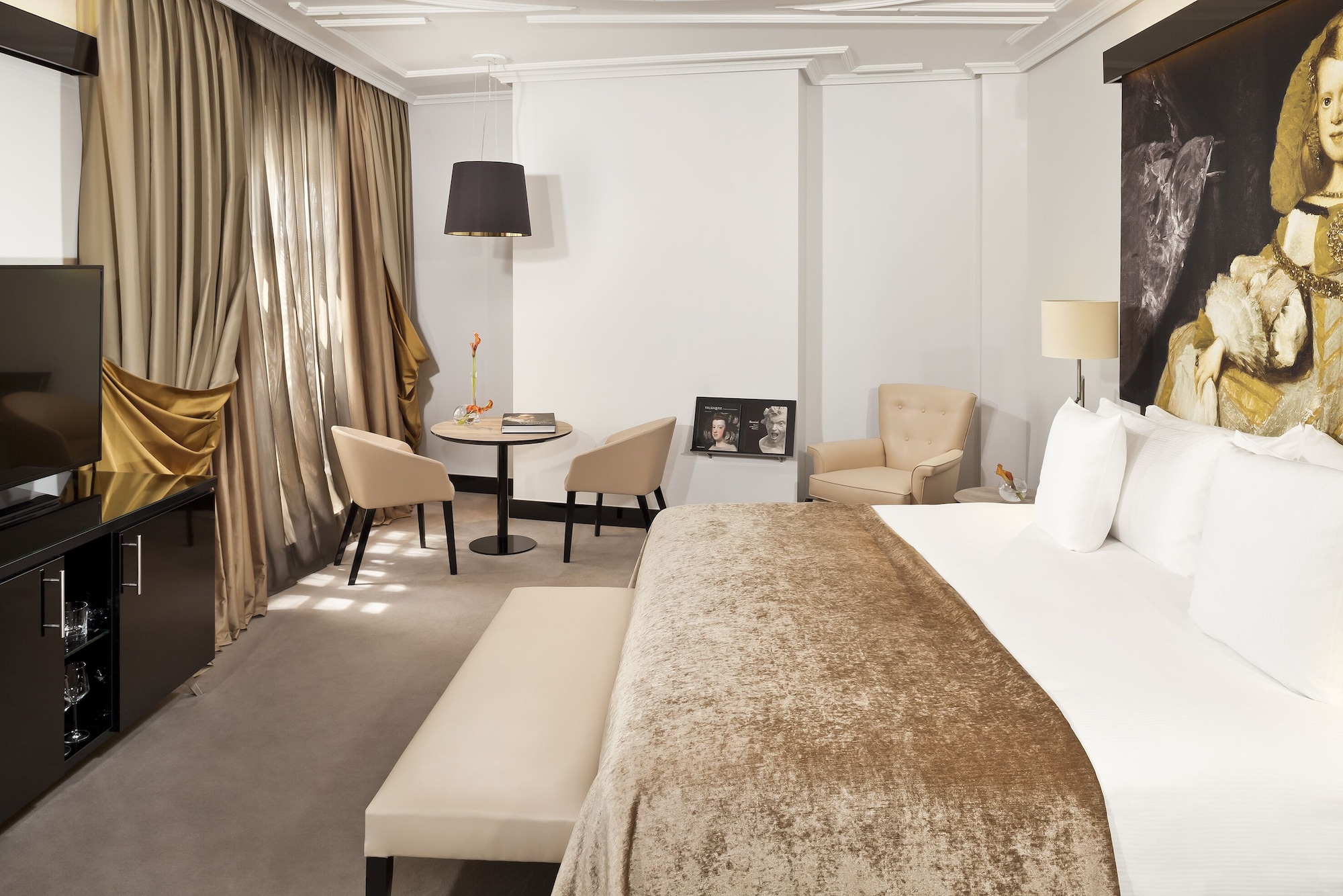 جناح ملكي بسريرين منفصلين، Palacio de Los Duques Gran Melia 3/6