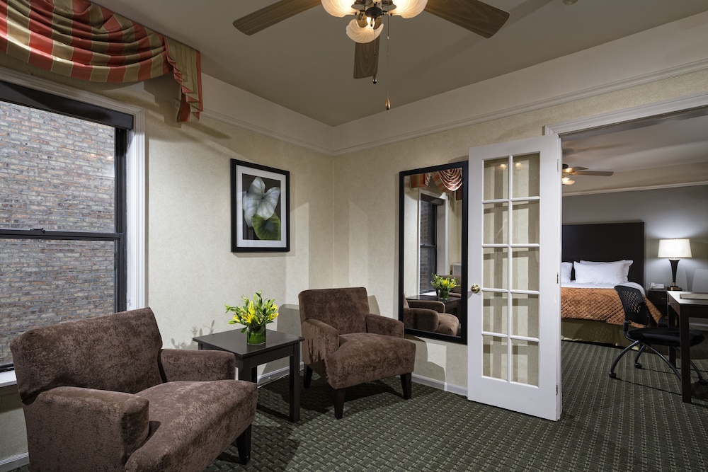 Willows Hotel 18/24