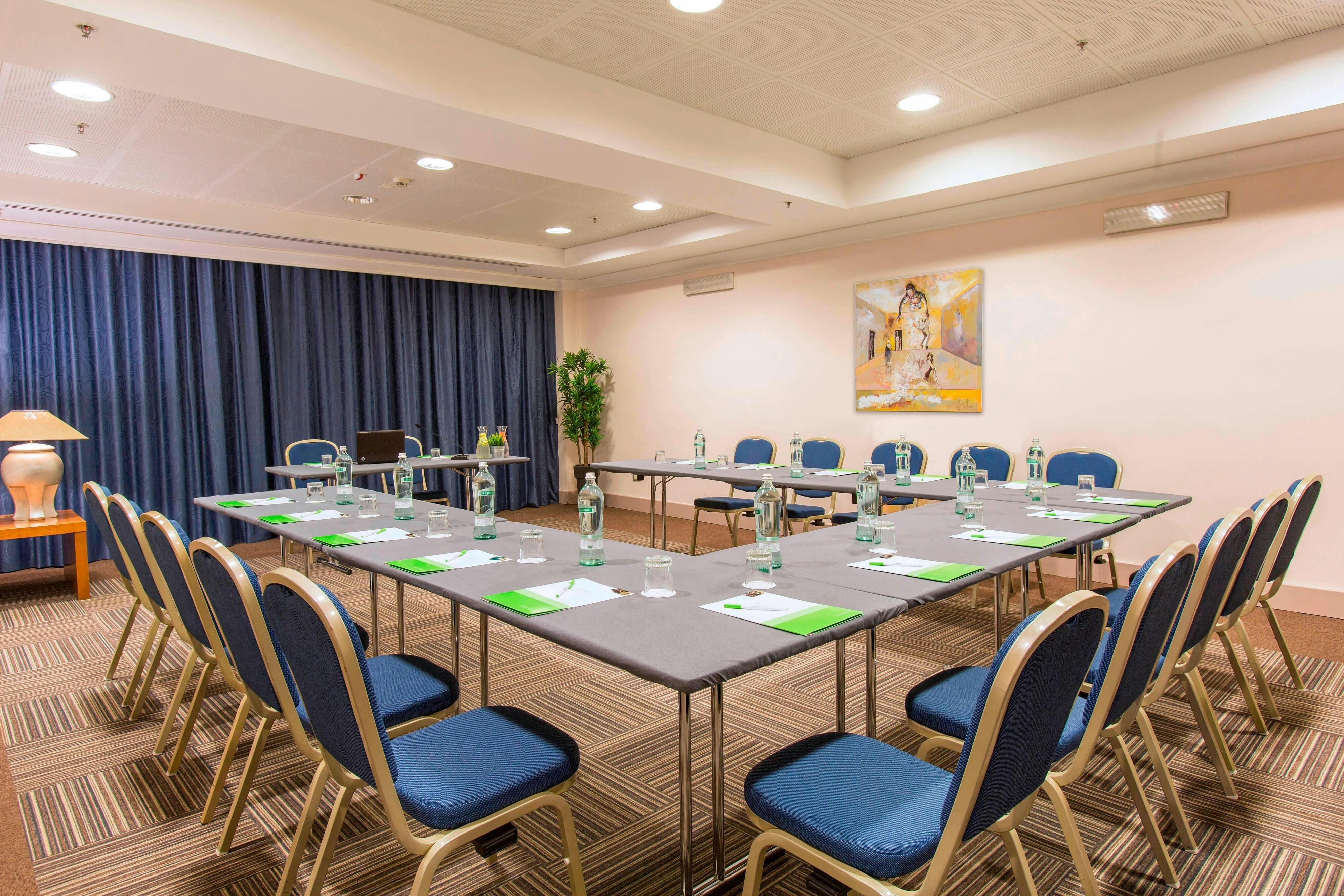 Courtyard By Marriott Rome Central Park 65/72