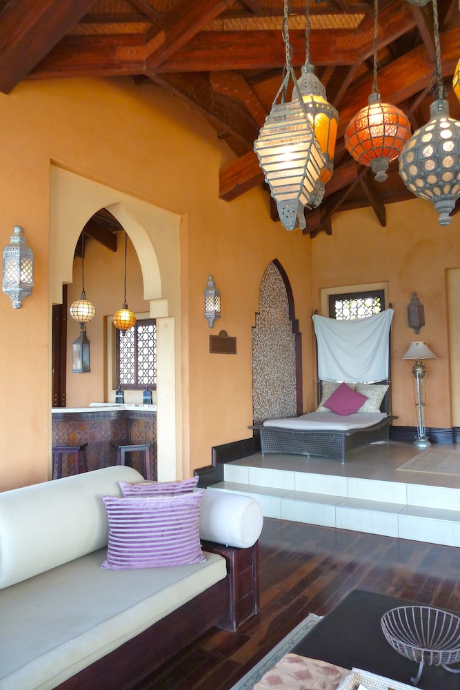Avani Pemba Beach Hotel And Spa 12/80