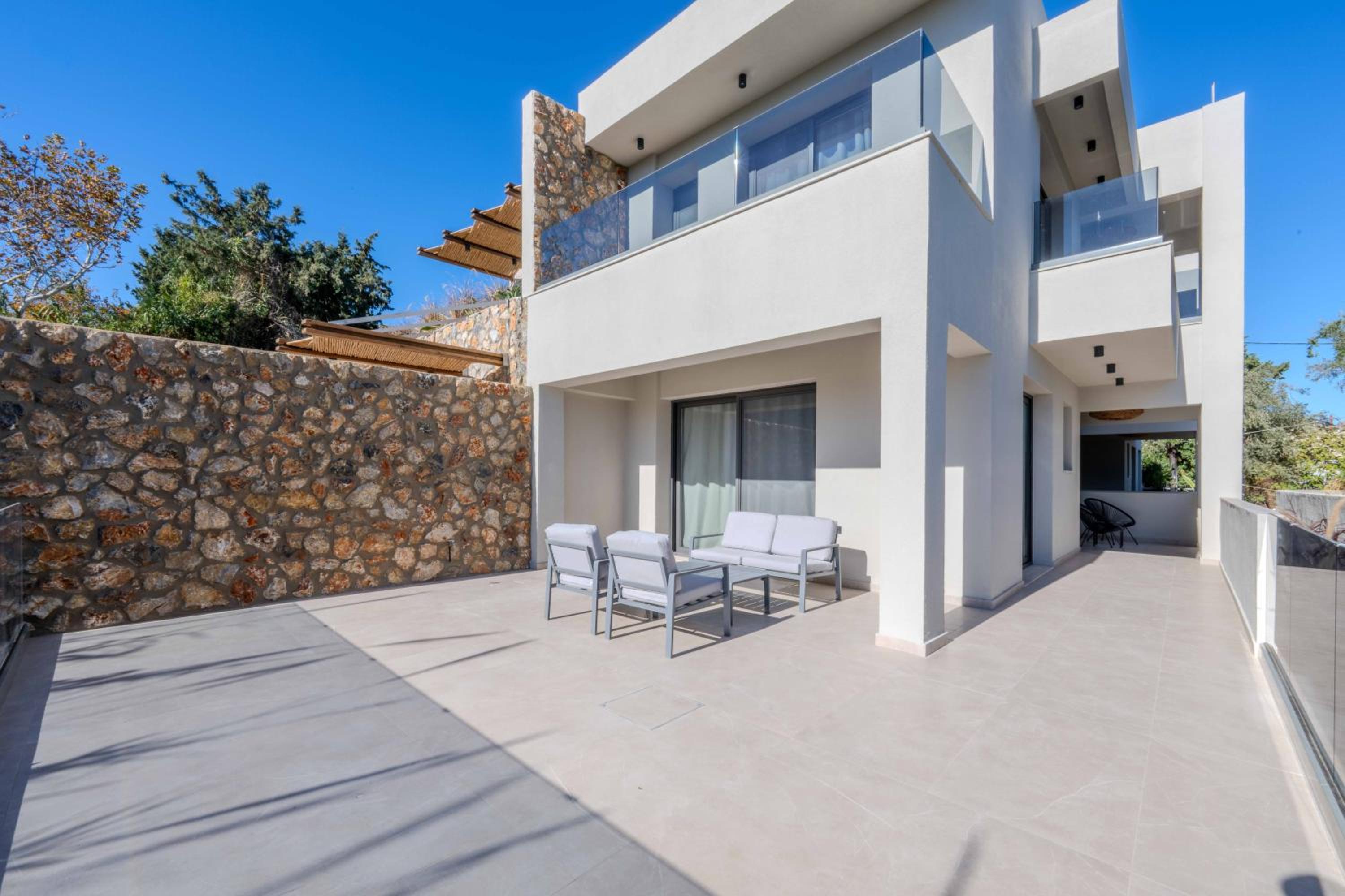 Alati Suites 32/35