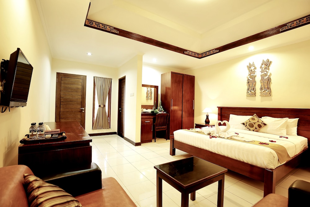 Hotel Segara Agung 12/48