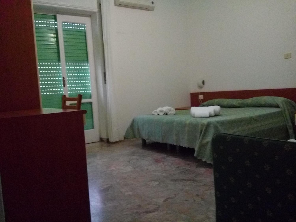 Hotel Calabria 10/50
