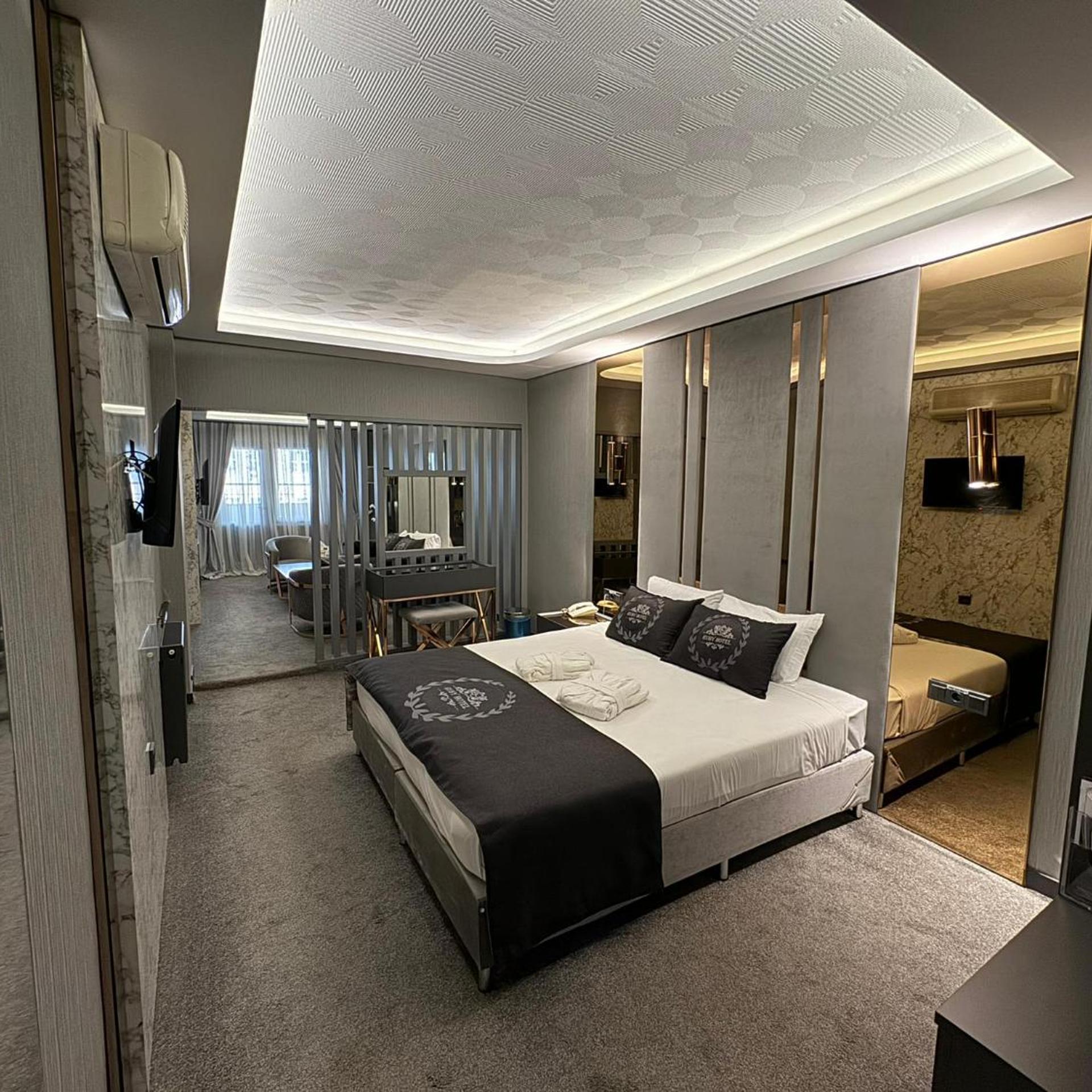جناح، Royal Anka Hotel 3/10