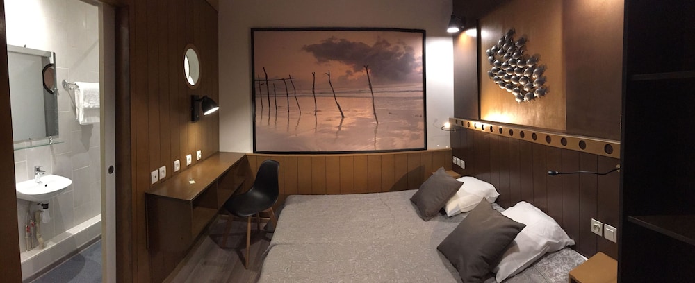 Hotel Rachel 23/41