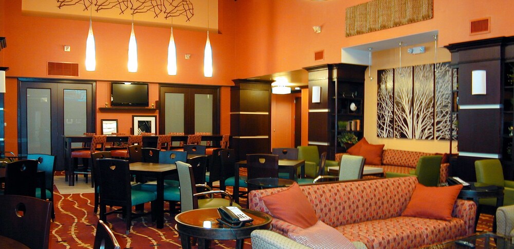 Hampton Inn & Suites Denver/Highlands Ranch 67/82