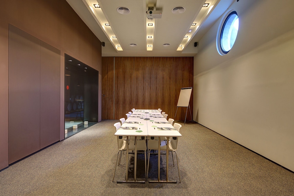 Cava Hotel Mastinell 23/68