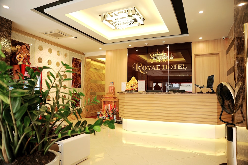 The Royal Hotel 6/50