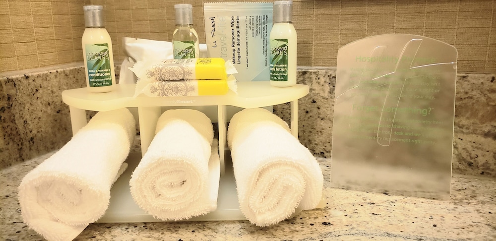 Holiday Inn Express Hotel & Suites Frazier Park 27/67