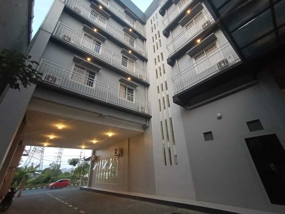 De La Charis Hotel by Waringin Hospitality 11/55