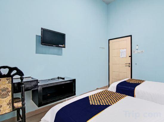 Hotel O Ciputat Near Uin Ciputat Formerly Elite Residence 18/28