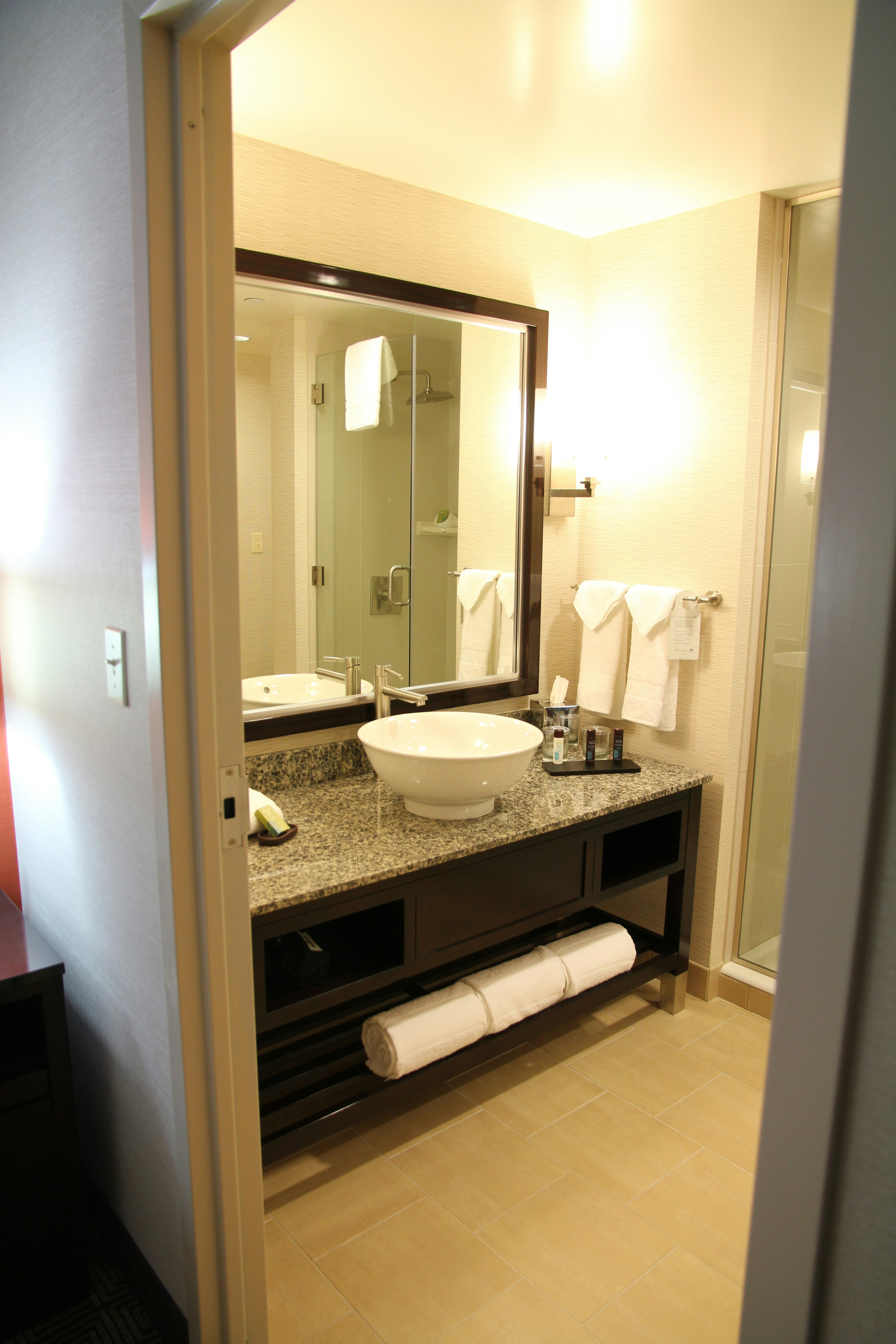 Embassy Suites by Hilton Ontario Airport 55/55