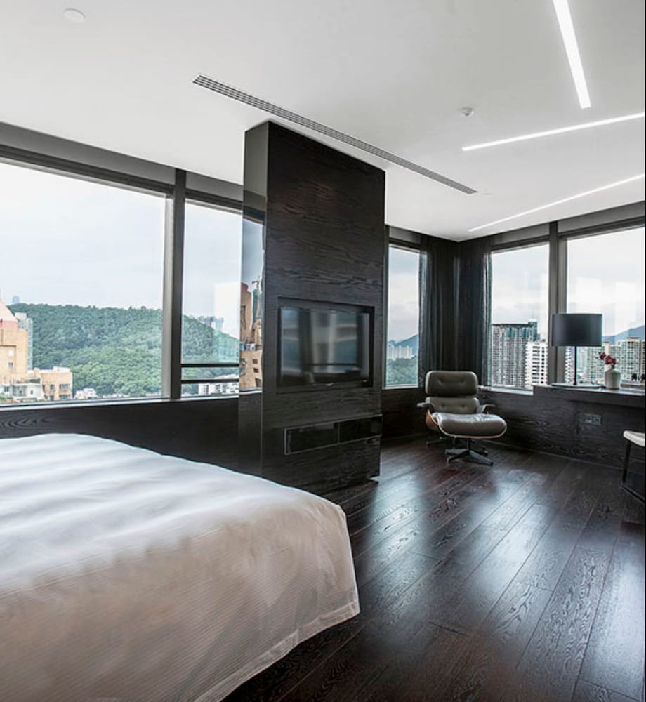 O Hotel 20/67