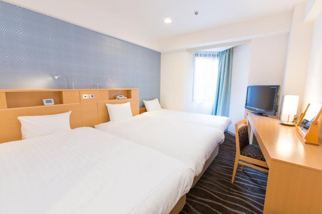 Room, Triple