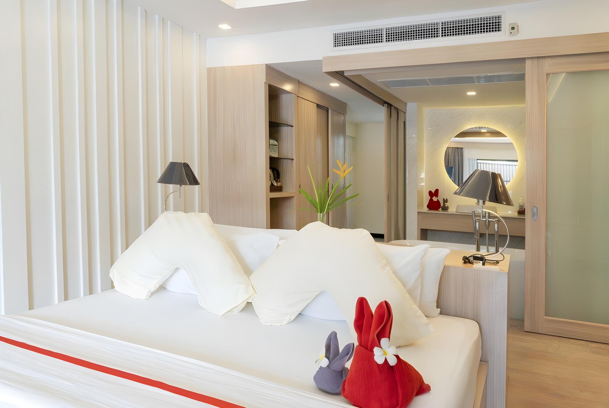 1 Bedroom, Premium, Pool View, Pool Side، Grand Jomtien Palace Hotel 2/2