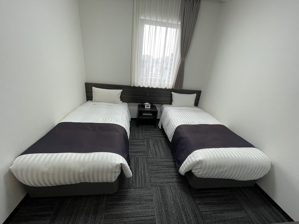 STANDARD, TWIN BEDS