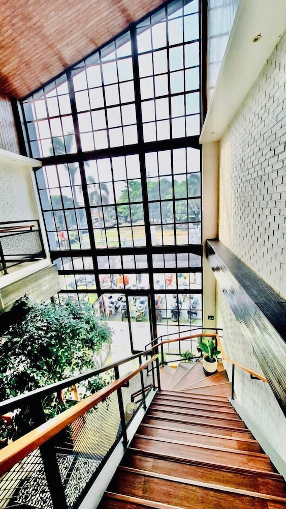 Nunia Tamansari Hotel 20/50