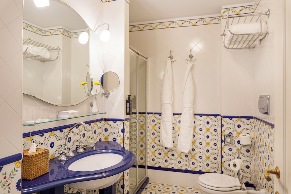 Manzi Hotel & Spa 76/77