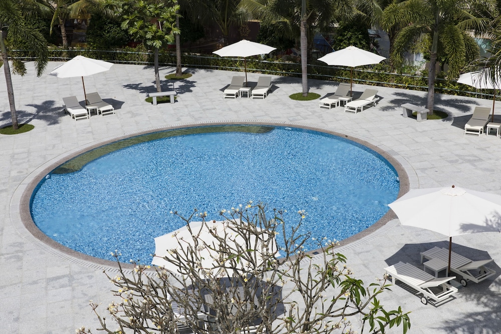 Diamond Bay Condotel Resort Nha Trang 72/77