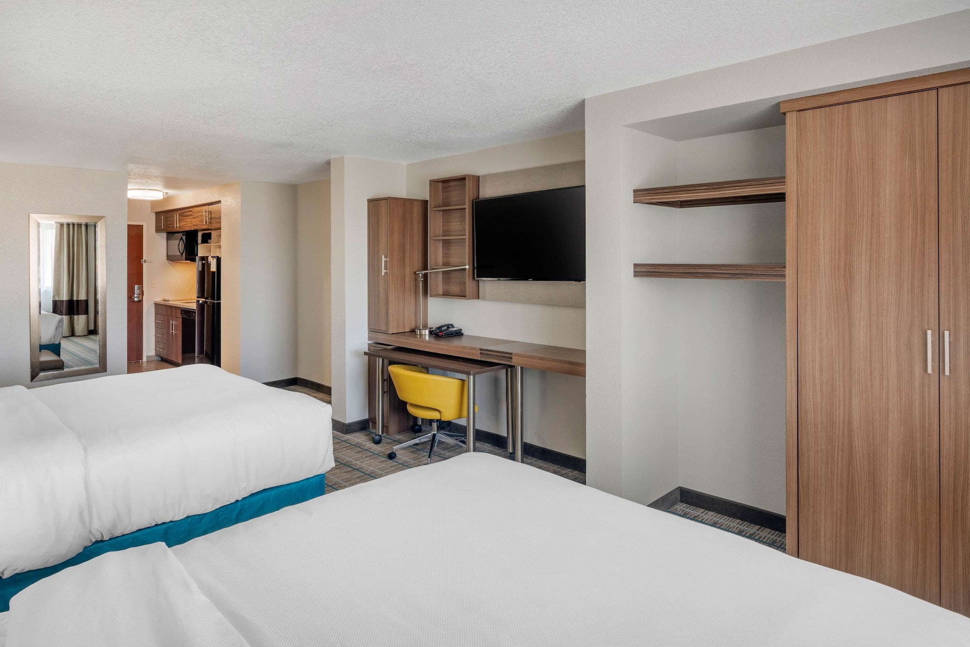 Efficiency, 2 Queen Beds, Accessible، MainStay Suites Coeur d Alene, ID 4/10