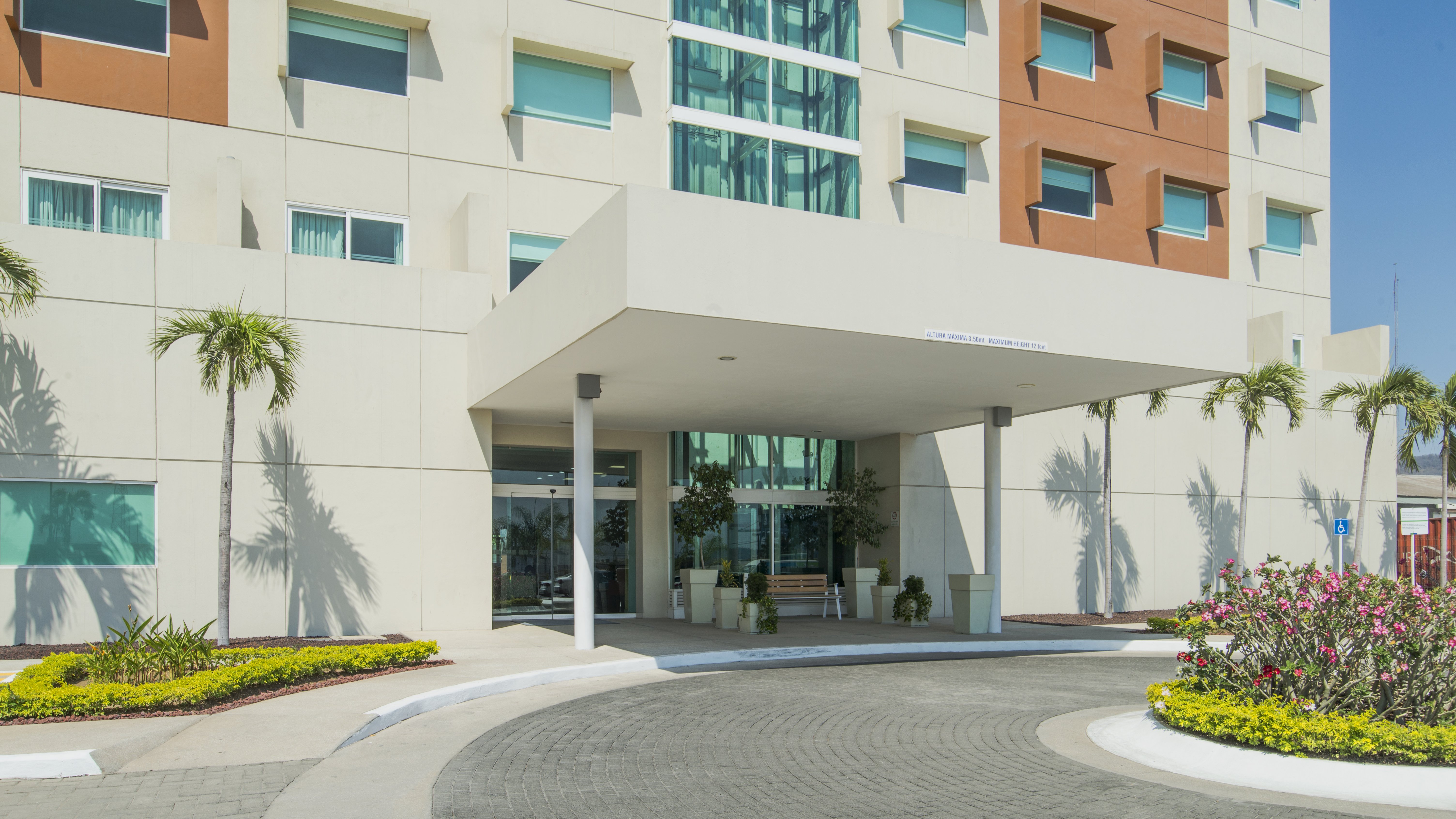 Holiday Inn Express Manzanillo 45/50