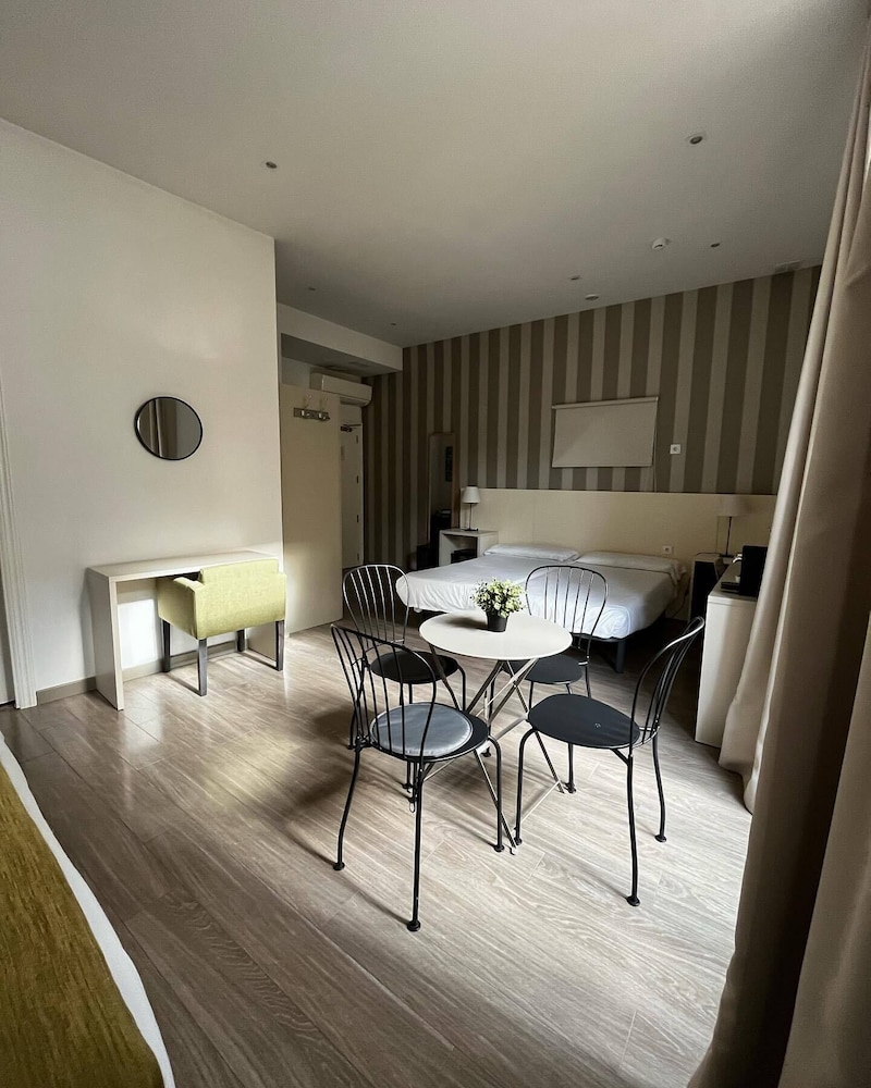 San Lorenzo Boutique Hotel 58/72