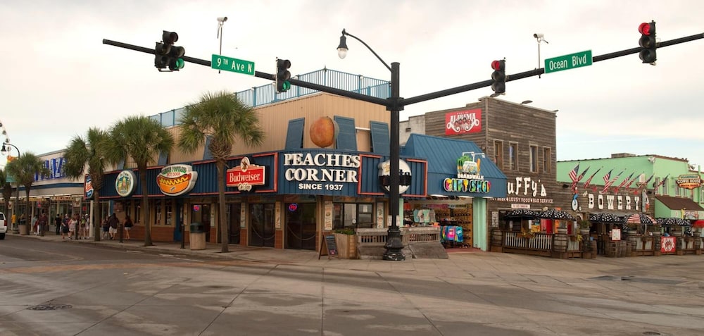 Aqua Beach Inn 5/53
