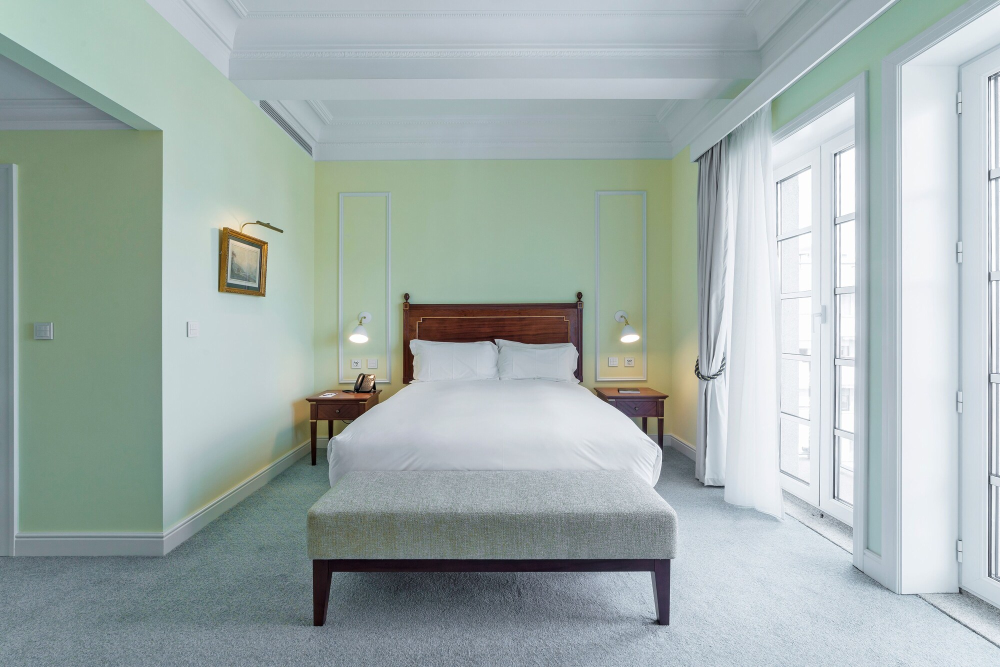 PREMIUM, DELUXE, DOUBLE BED