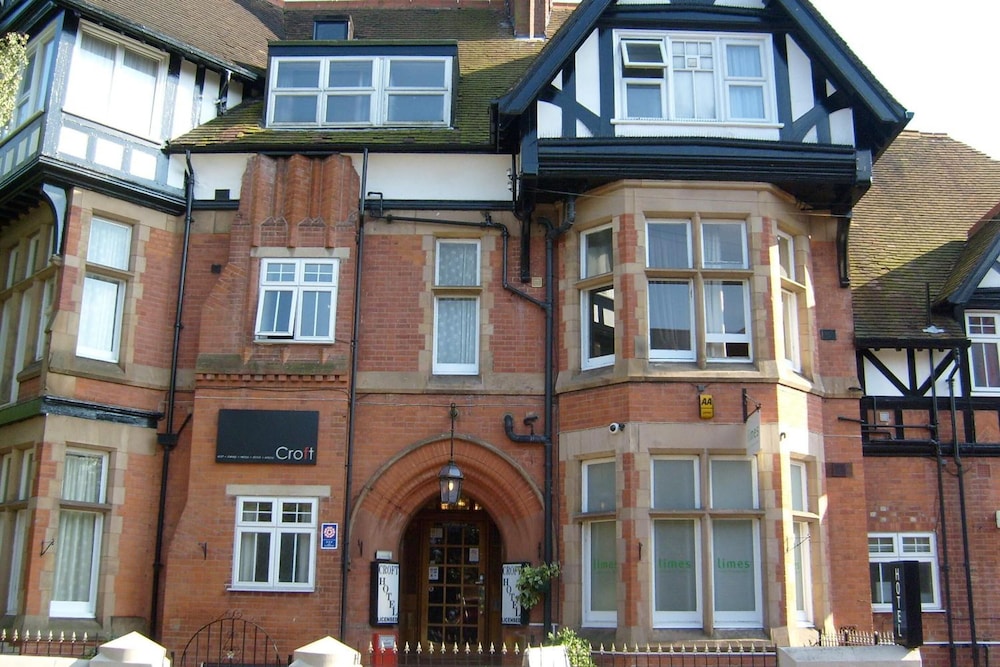 Croft Hotel 1/60