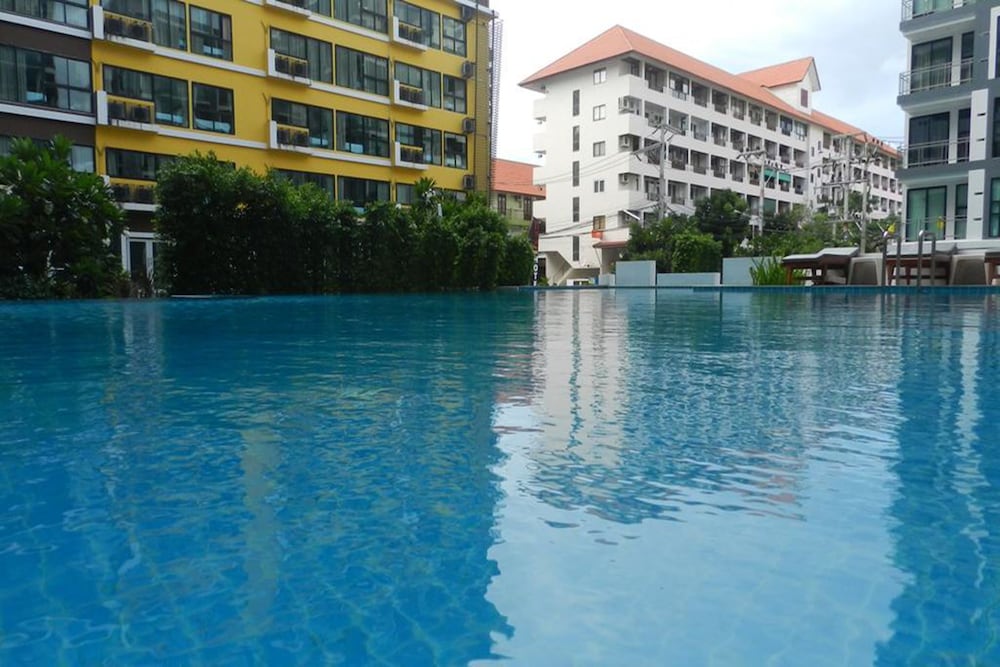 Apartments Alex Group Neocondo Pattaya 93/100