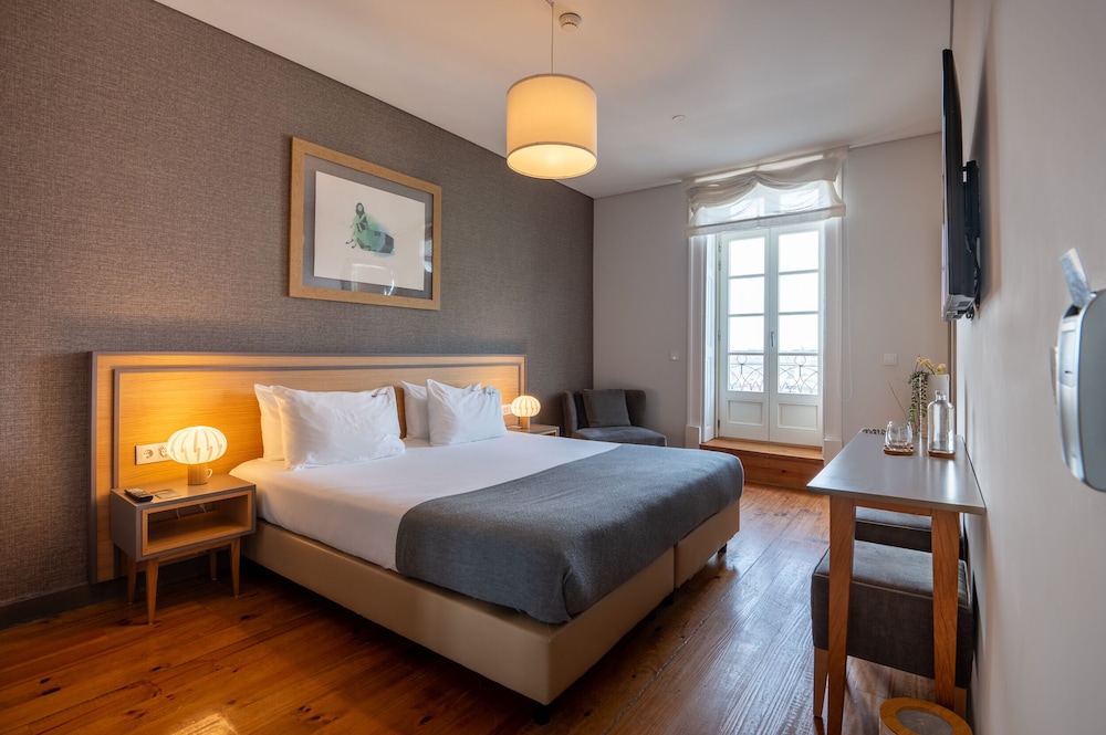 SUPERIOR, DOUBLE BED