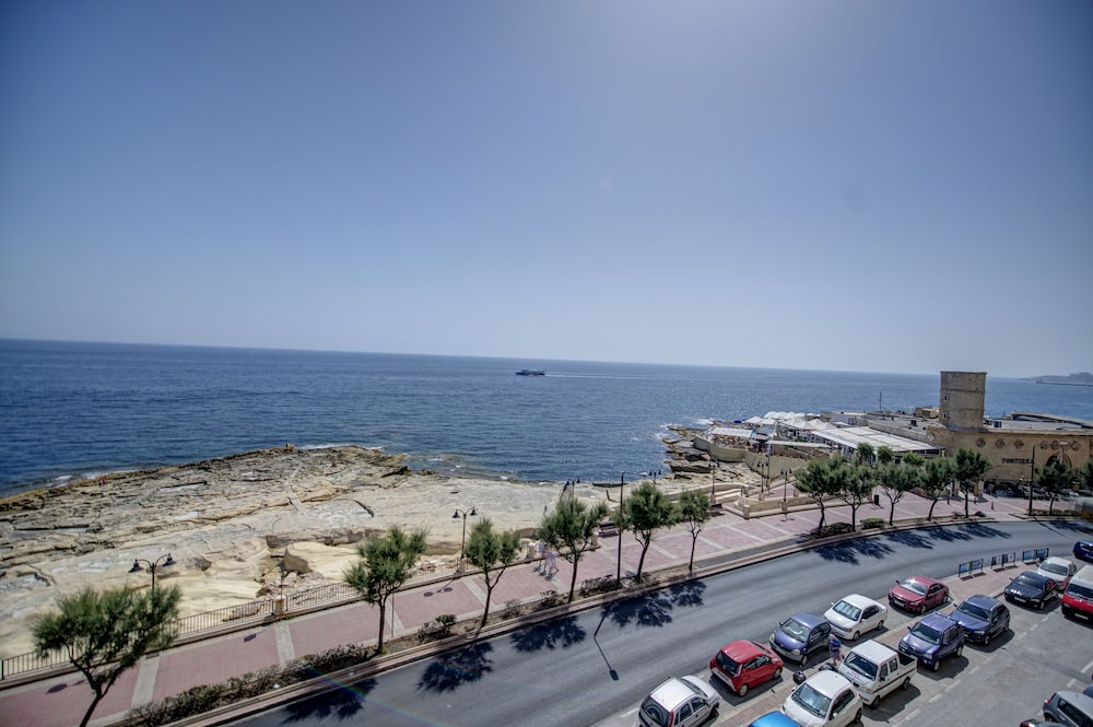 Europa Hotel 40/42