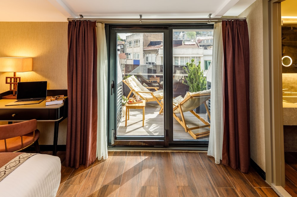 Euro Design Hotel 39/71