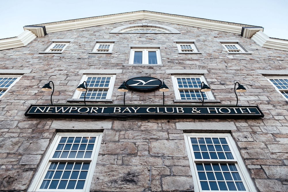 Newport Bay Club and Hotel 2/45