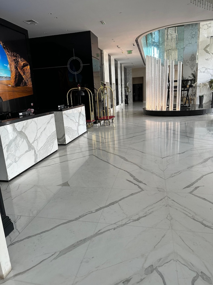 Hotel Suites - Damac Tower Riyadh 9/60
