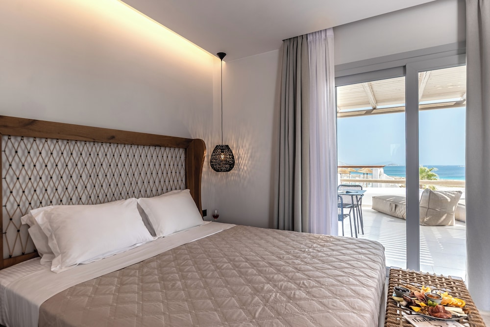 DELUXE, DOUBLE BED, SEA VIEW, HOT TUB