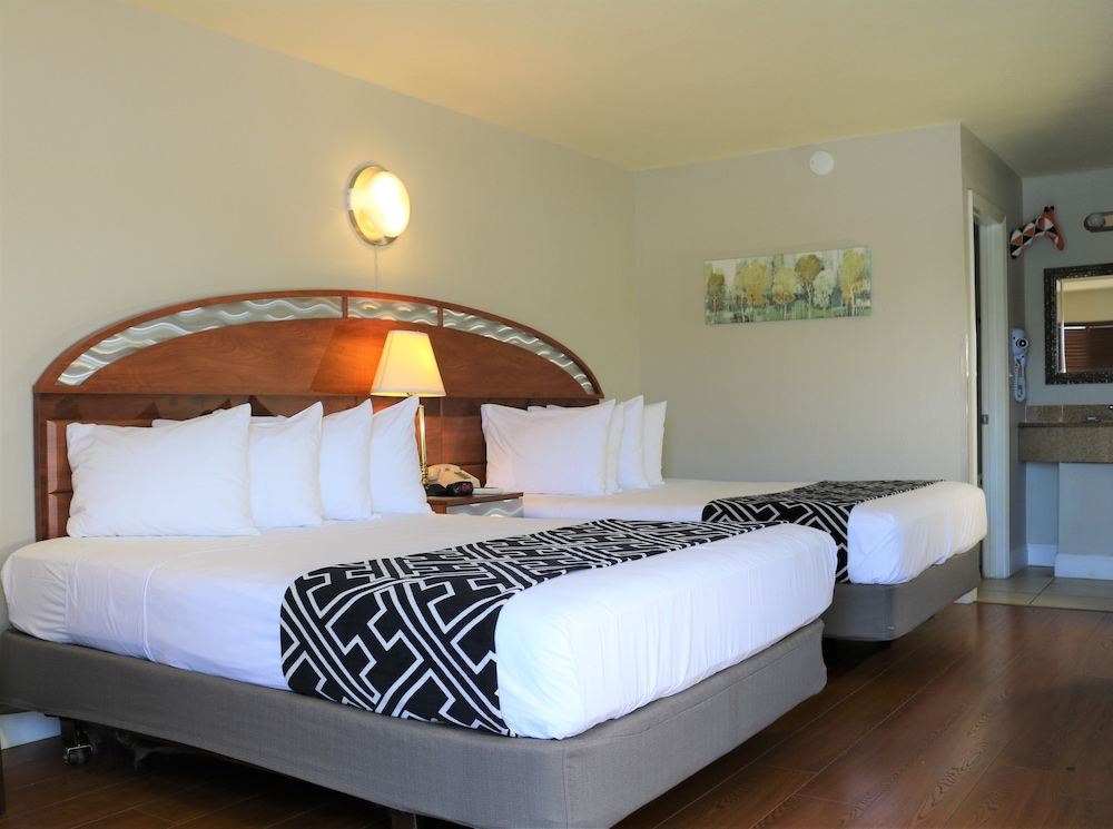 Monte Carlo Inn - Near Disney 15/50
